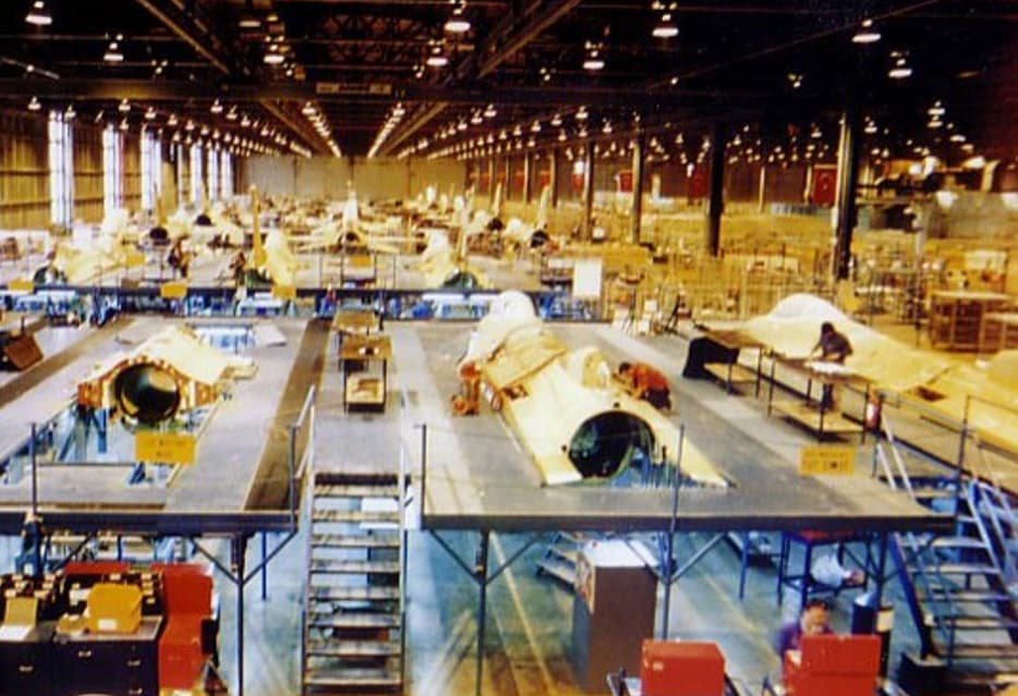 kusadamconi's tweet photo. @ioannislekani @muratkaryan TAI's F16 production line 30+ years ago.
You neither make drones or vipers lol. https://t.co/kempeqrwoV