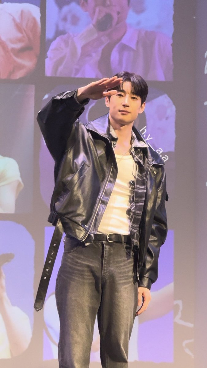 _haruharuspring's tweet photo. 내 인생의 빛🌟

#한승우 #HANSEUNGWOO #ハンスンウ 
#幸せ回路 #행복회로 https://t.co/b9e6hFPq16