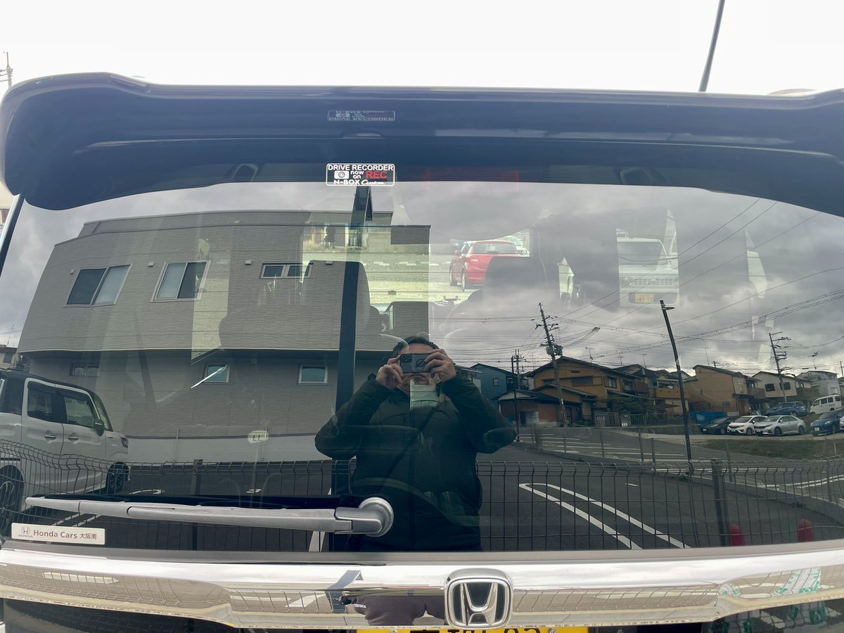 morihide12's tweet photo. ちと小銭でドラレコステッカーを貼ってみた。#nbox #ドラレコステッカー #安全運転 https://t.co/wMNgIMrGc1