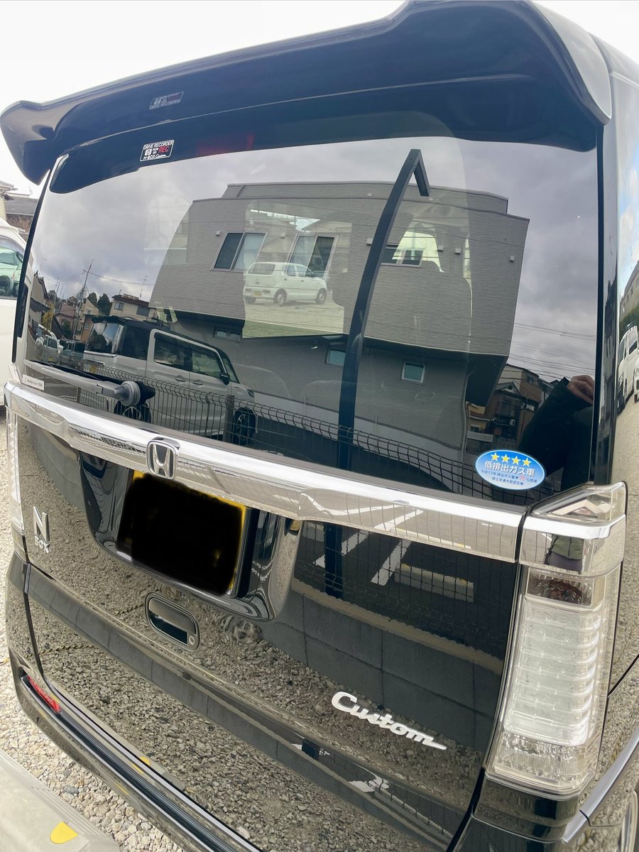 morihide12's tweet photo. ちと小銭でドラレコステッカーを貼ってみた。#nbox #ドラレコステッカー #安全運転 https://t.co/wMNgIMrGc1