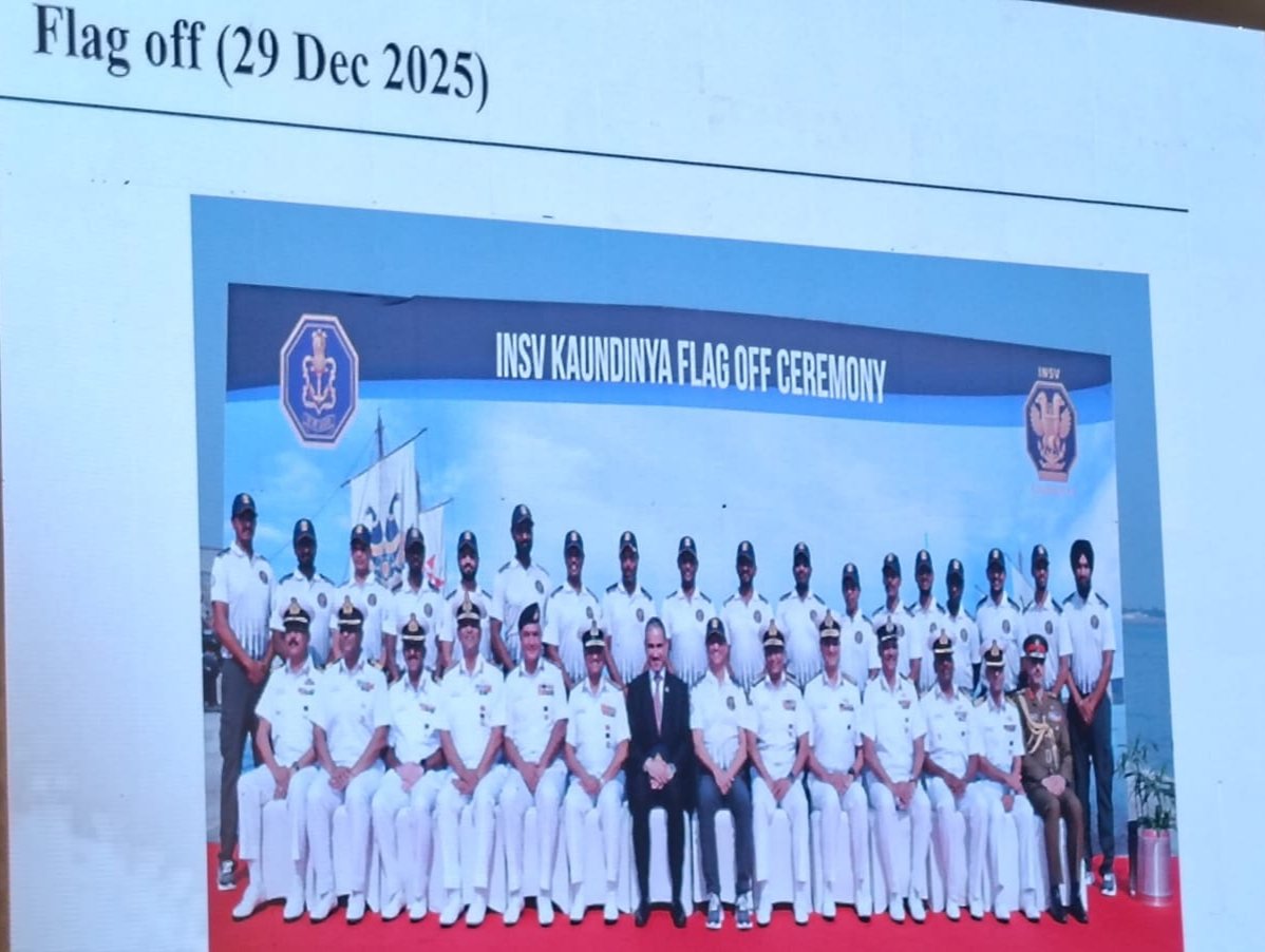 Lovesharma2006's tweet photo. Maritime evening .
Maritime consciousness nation’s awareness, understanding, and appreciation of the importance of the seas and oceans for its security, economy, culture, and development. 
#IndiaNavy
#Maritimecousiness 
#Sanjeevsanyal   
#Nationalsecurity . https://t.co/v86vJBD9xJ