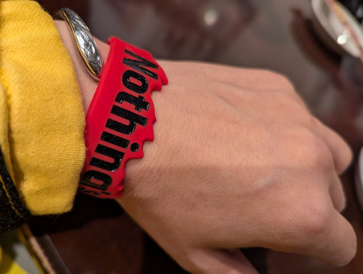 ともや tweet media