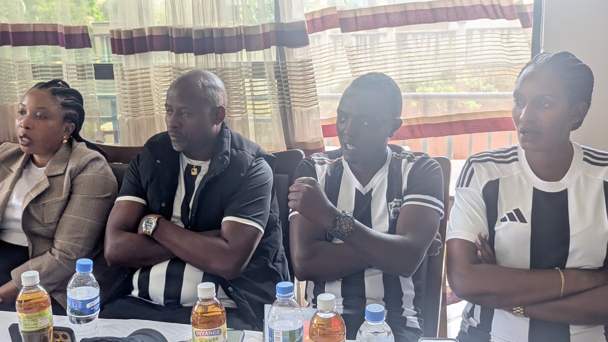 onlinefanclubz2's tweet photo. Kuri uyu wa 15.03.2026
Twakoze inteko rusange yabereye mu kiyovu turebera hamwe iterambere ry'umuryango (Online Fanclub Zone 5.)
#APR_FC
#onlineMedia https://t.co/6tNlt55Pcm