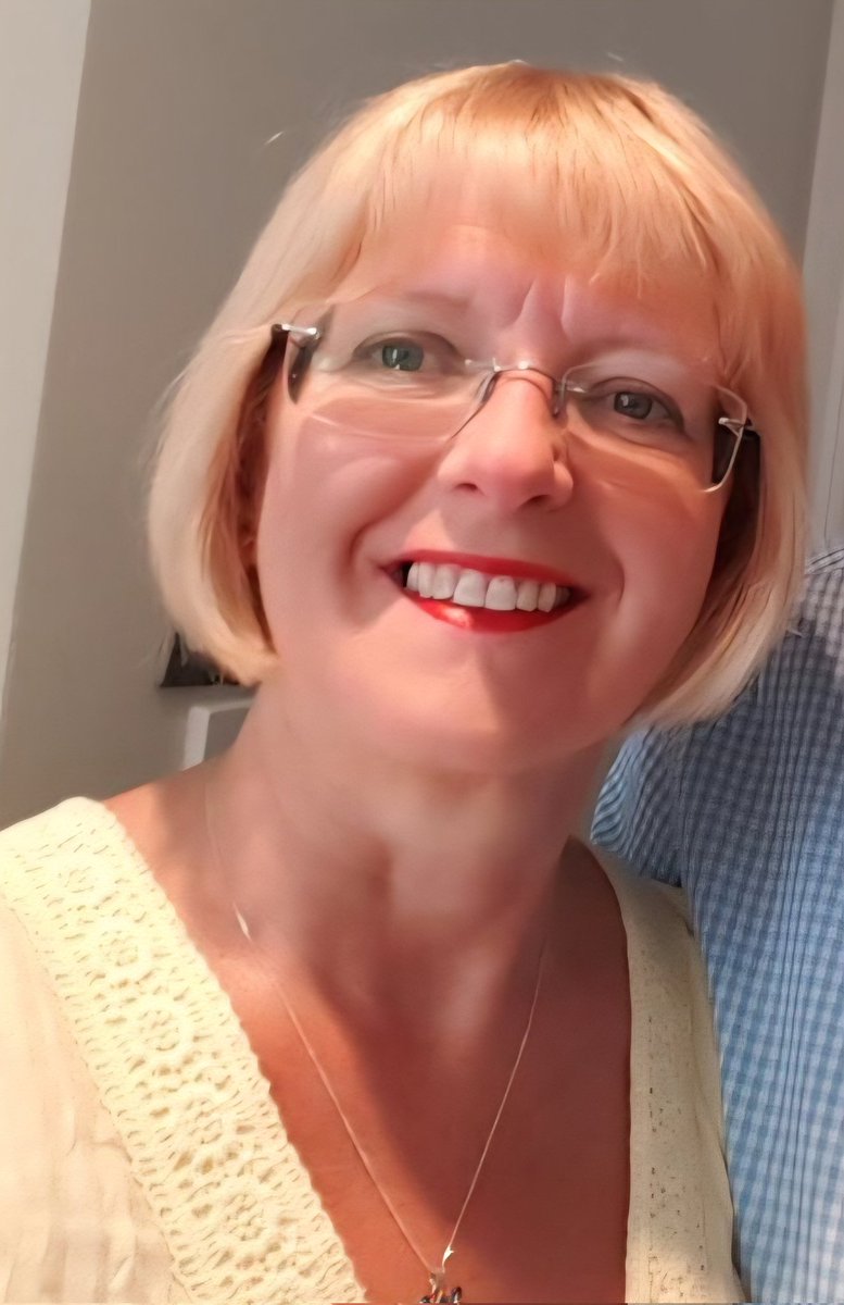 Day 15 Walk In Her Name
A very soggy one! Though Hudad did remember my coat! 
Almost £9200 raised now for <a href="/OvarianCancerUK/">Ovarian Cancer Action</a> in memory of Humum. 
Justgiving.com/page/beautiful…