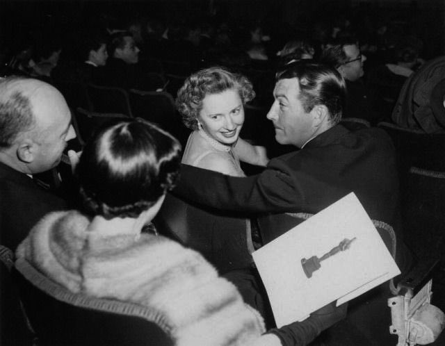 stanwyckarchive's tweet photo. (2/2) https://t.co/FOhvwhEdBz