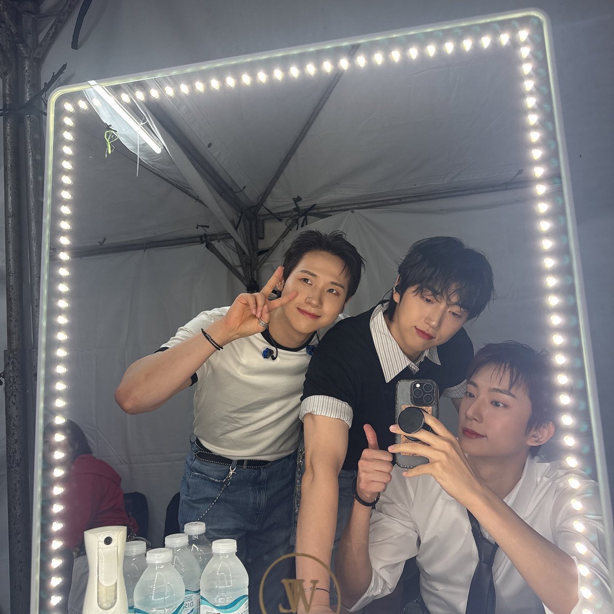 미남들…….

#B1A4 #신우 #산들 #공찬