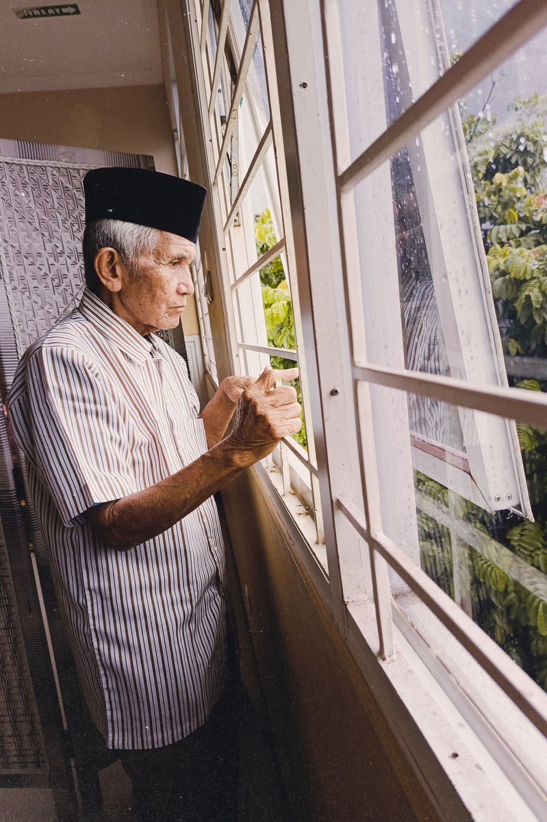 cher 🫜 tweet media