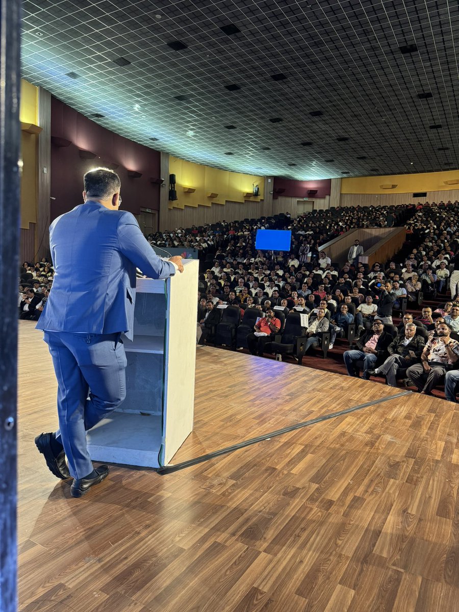 Anuj Singhal अनुज सिंघल tweet media