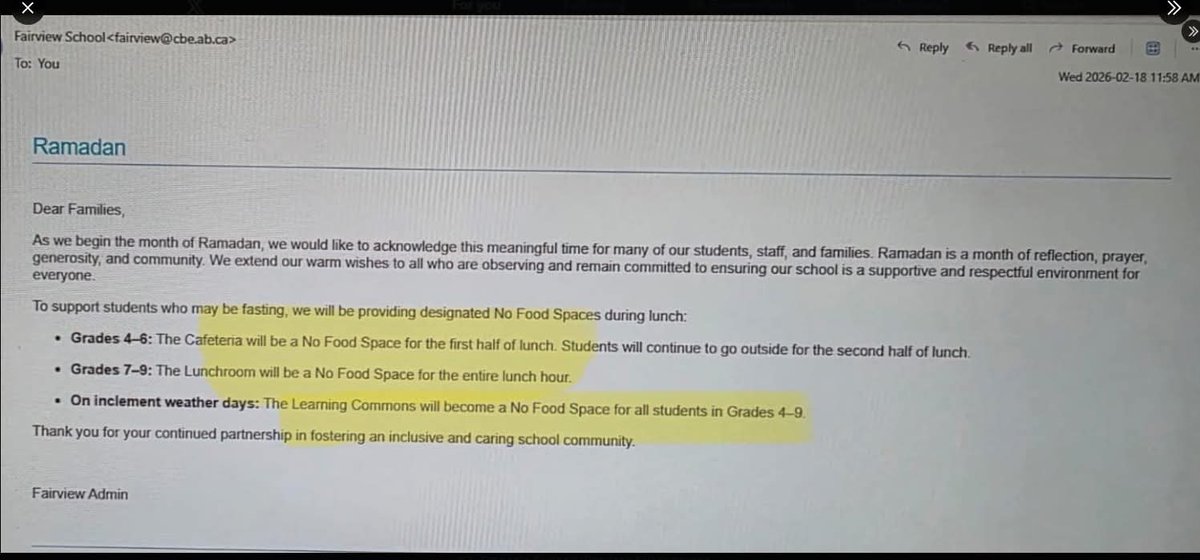 L'école Fairview de Calgary a interdit toute nourriture ds sa cantine et sa salle à manger pendant le ramadan !
😡
Les enfants qui ne jeûnent PAS doivent trouver un endroit où se cacher pr manger !
😡🖕🏿
La charia s'en vient ? 
Où est-elle déjà établie ?
La viande est déjà HALAL