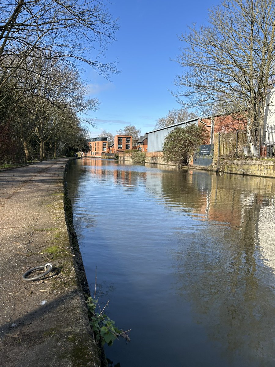 Peter Edwards tweet media