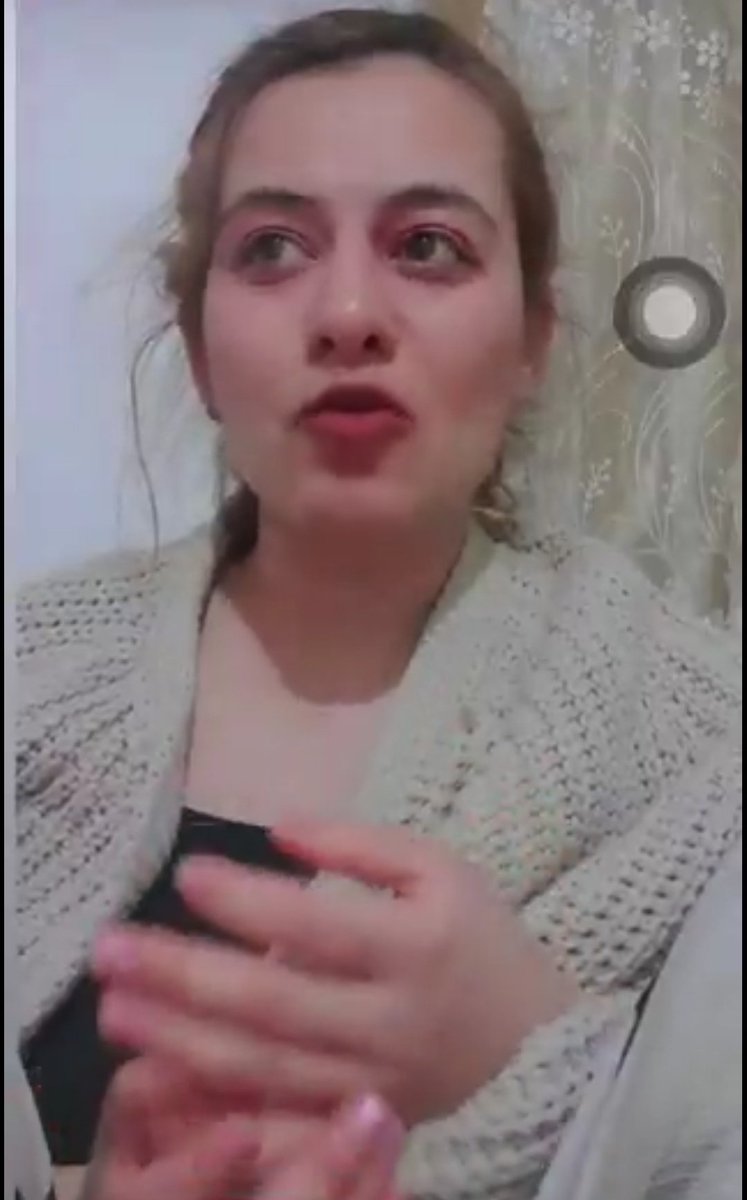 Namaz için "abuk subuk yere kapanma hareketleri" diyen,  kurbana hakaret eden Gamze Gökçe adlı şahsın, 14.03.2026'da sevk edildiği Burdur Sulh Ceza Hakimliği tarafından tutuklanmasına karar verildi. Sosyal medya hesapları kapatıldı.
Yeter, milletin değerine hakaret etmeyeceksin!