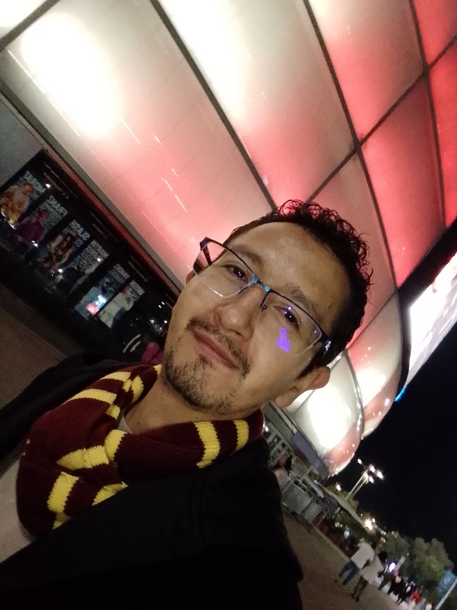 juancamilonara2's tweet photo. Gracias @pabloalboran por otra noche maravillosa 🤩
#movistararena https://t.co/sjg1tCbw1O