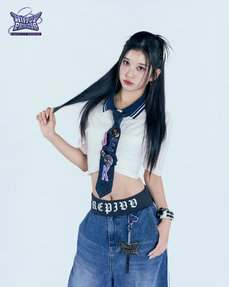 jooeunpic's tweet photo. According to a recent interview, B.Wave plans to release a webtoon during their upcoming girl group's pre-debut period, featuring trainee Lee Jooeun. https://t.co/yheAuG8JVL