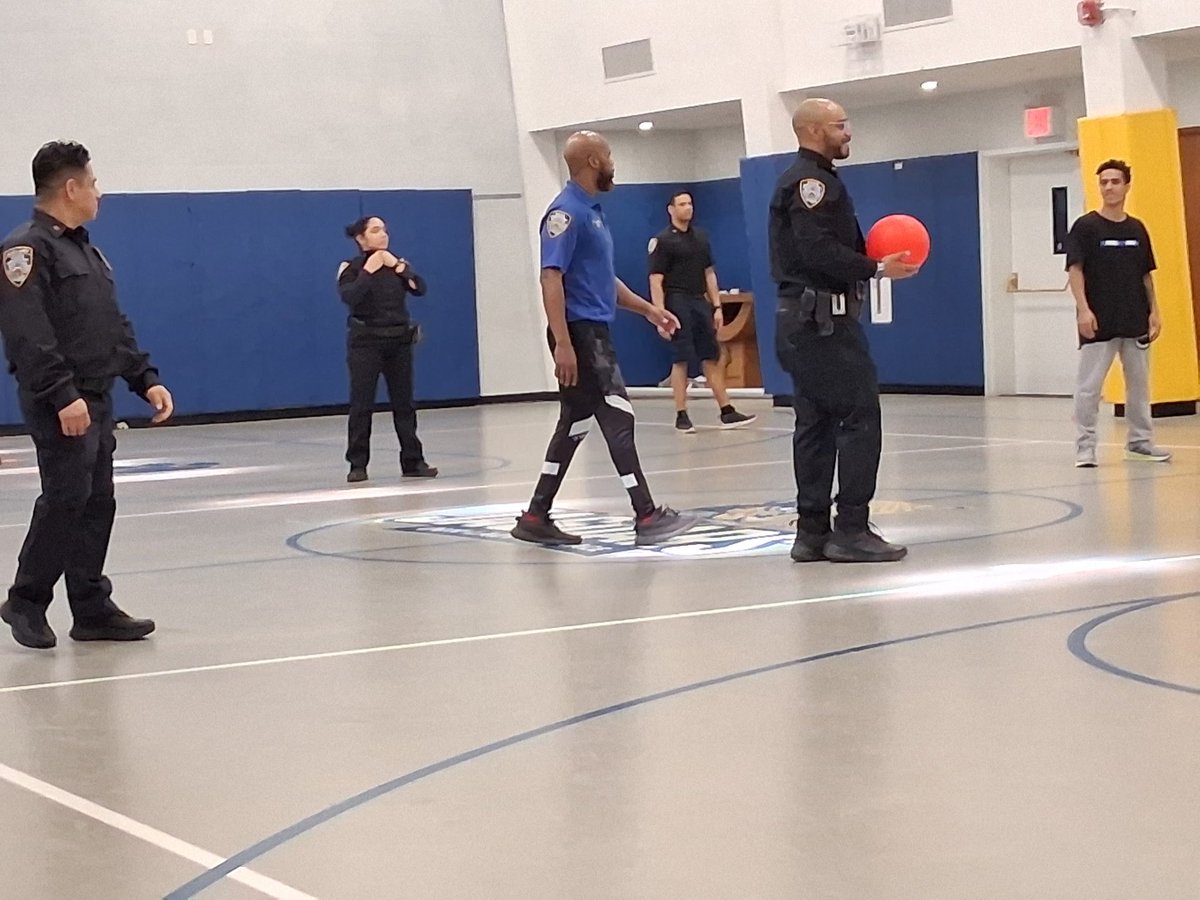 NYPD 47th Precinct tweet media