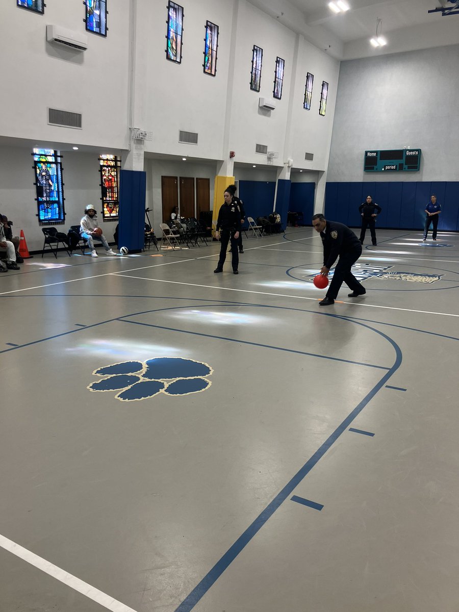 NYPD 47th Precinct tweet media