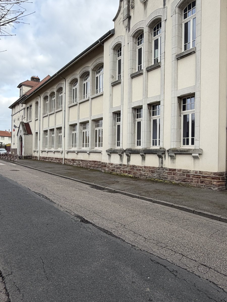 Emmanuel Mangin  tweet media