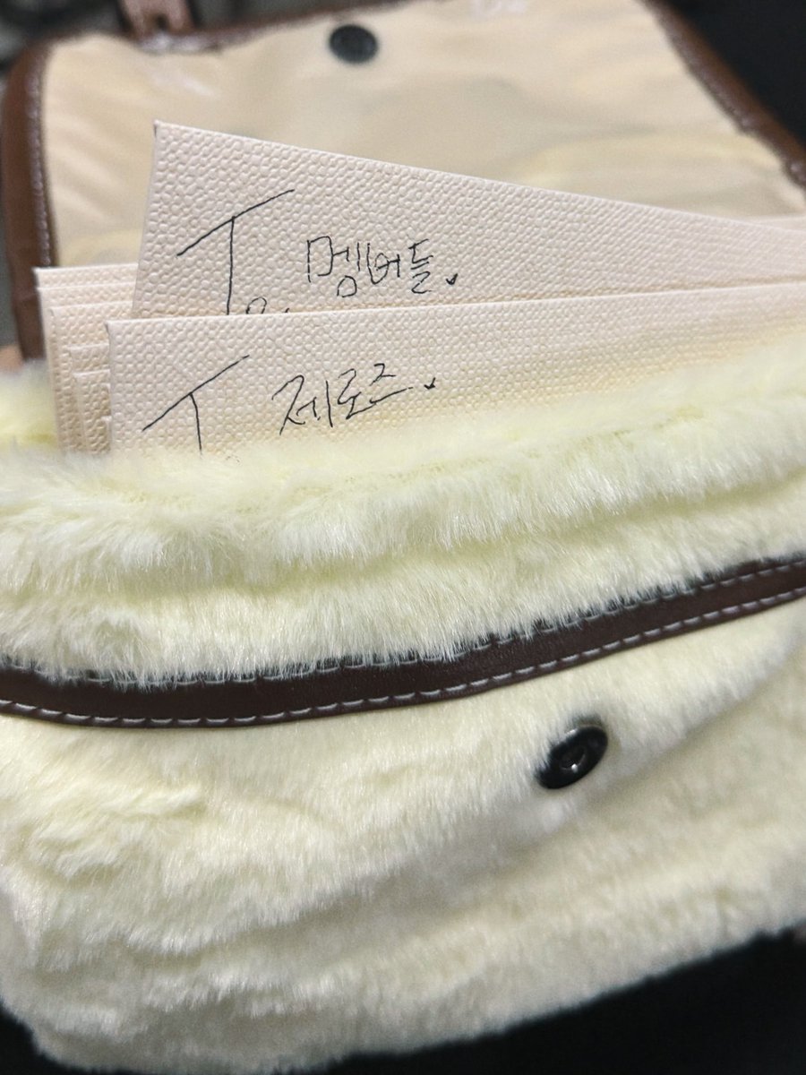 햄물관 tweet media