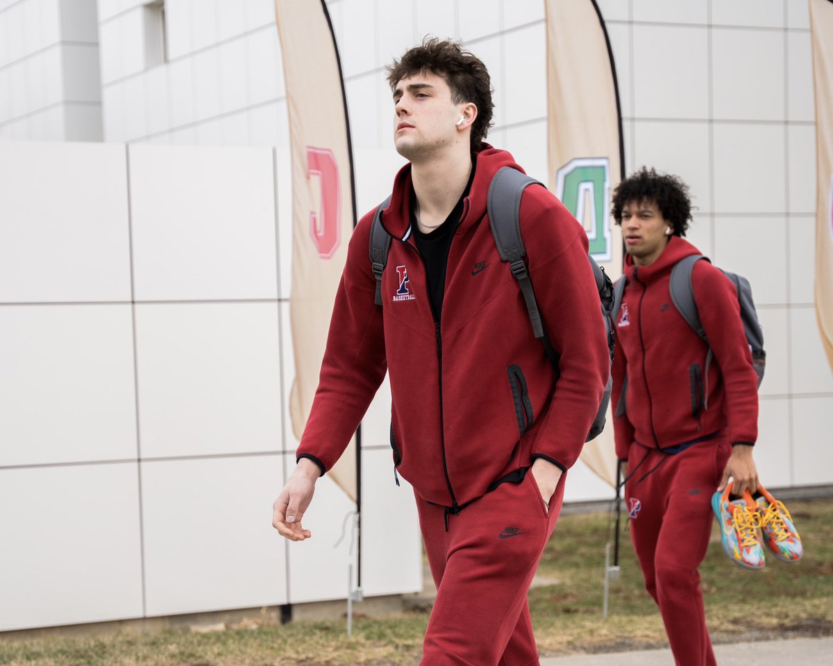 Penn Men's Basketball tweet media