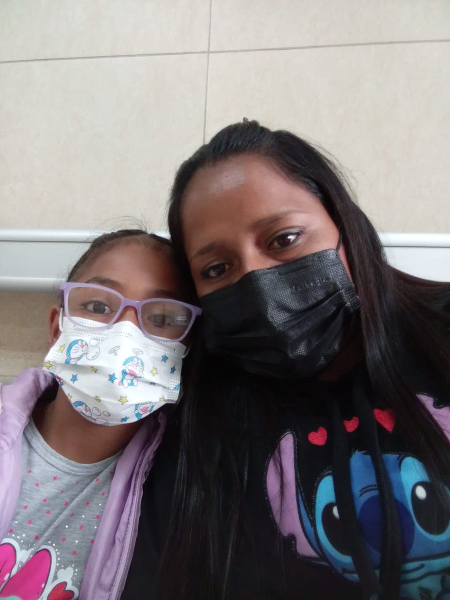 todosconirina's tweet photo. Hola amigos Espero me Disculpen por este mensaje  De todo corazón les pido Una Ayuda ya que nos Falta 150 dolar para unos exámenes avanzados el Diagnostico de mi Guerrera es un Retinoblastoma  un Tumor maligno Cancer y también para comprar unas medicinas y algo de comida  😭🙏 https://t.co/lJVntcOEjU