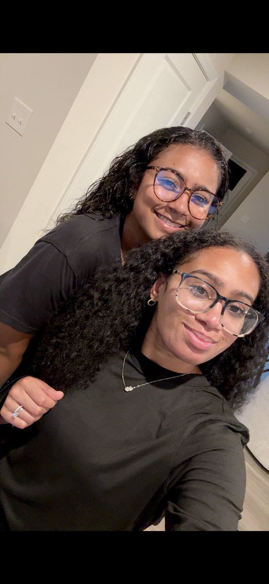 MelC930's tweet image. This quote says it all 🖤🖤
My girls are my whole world 🌎 

Happy Sunday peeps! Make it a good one 🫶🏽

#sundaythoughts