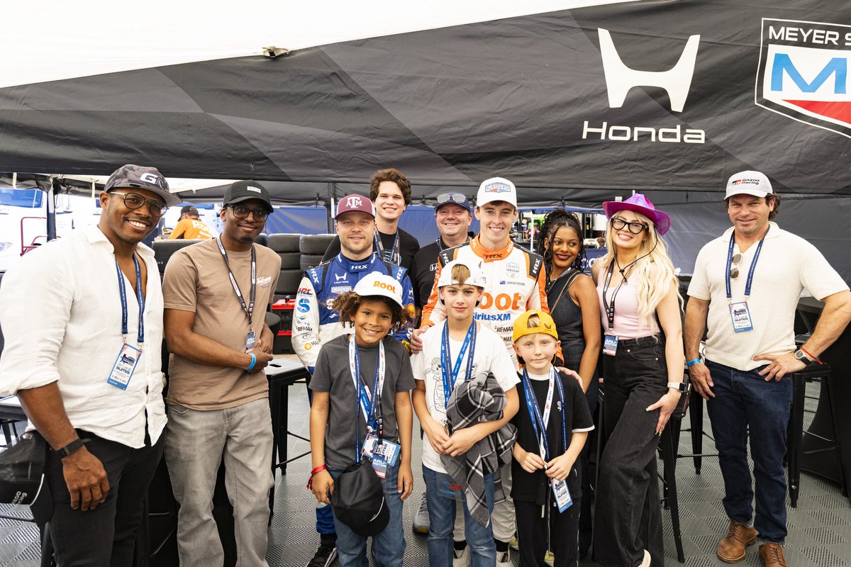 MeyerShankRac's tweet photo. Thank you to all of our sponsors who came out to support in Arlington!

@ClopayDoor
@CLE_CLF
@MarineMax
@remax 
@SIRIUSXM
@Rootinsurance
@TAMU 

#GPArlington // #INDYCAR https://t.co/YRP1GQpS0i