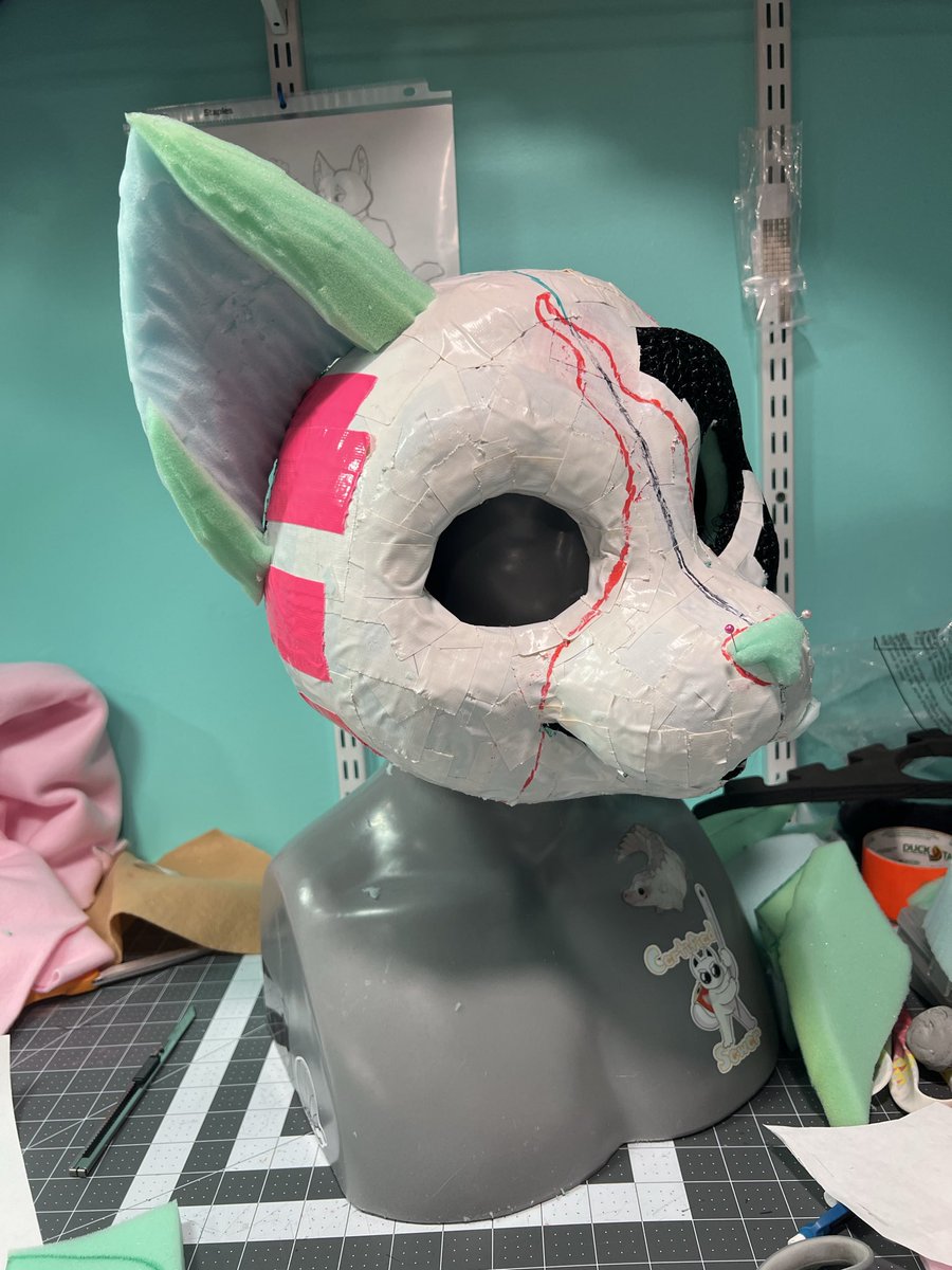 MasterofPlush's tweet photo. @PocariRoo I do! This is Pattern Weight (Patty for short) her base was collaboratively modeled and printed with a friend of mine Lima. In my experience making her was about as easy as a foam base and wearing is 10x more comfortable! I dont know if ill ever willingly go back. https://t.co/sRt2iFyWgB