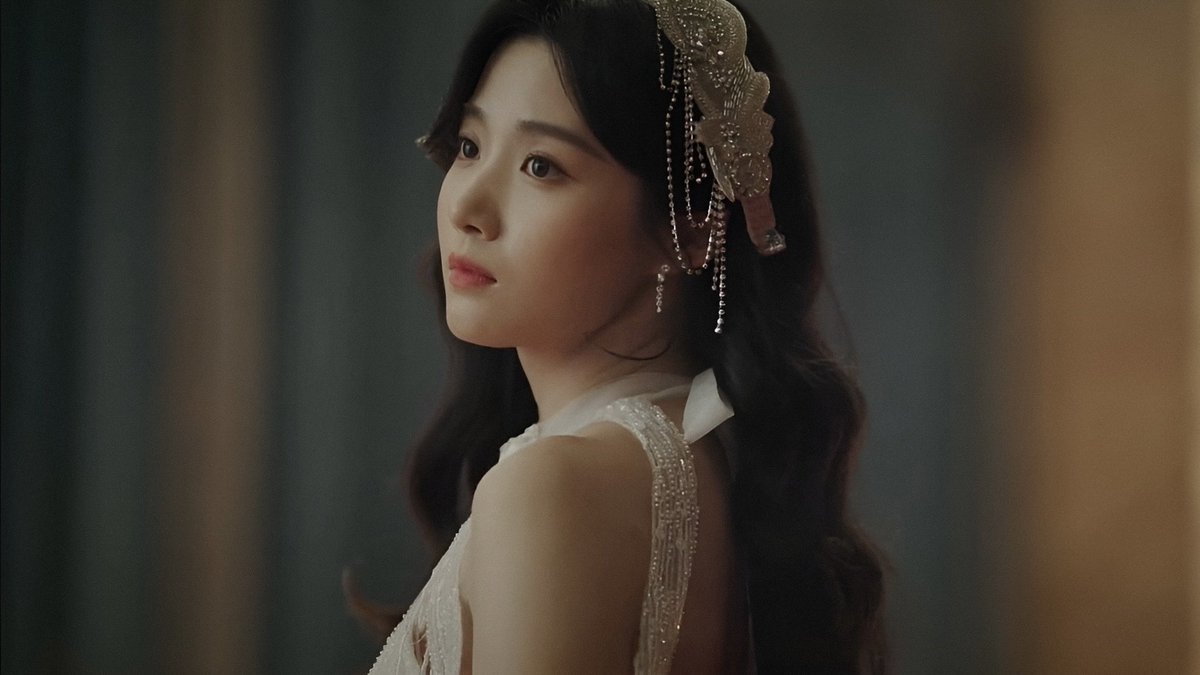 𝓵 ⊹ tweet media