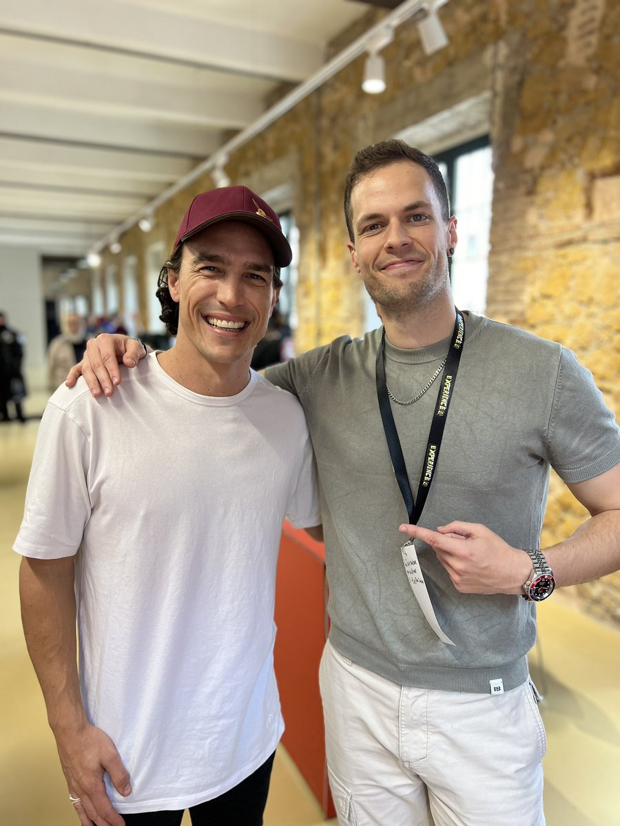 Jon Samaniego tweet media