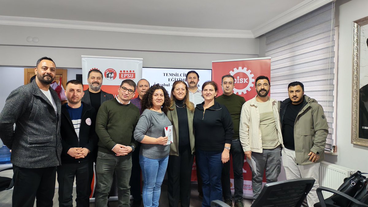 DevrimciSaglik's tweet photo. 📌 İSTANBUL 
DİSK ve sendikamızın Genel Başkanı Arzu Çerkezoğlu tarafından verilen katılım sertifikalarının dağıtımı ile eğitimimizi tamamladık. https://t.co/wtmo0lKyZZ