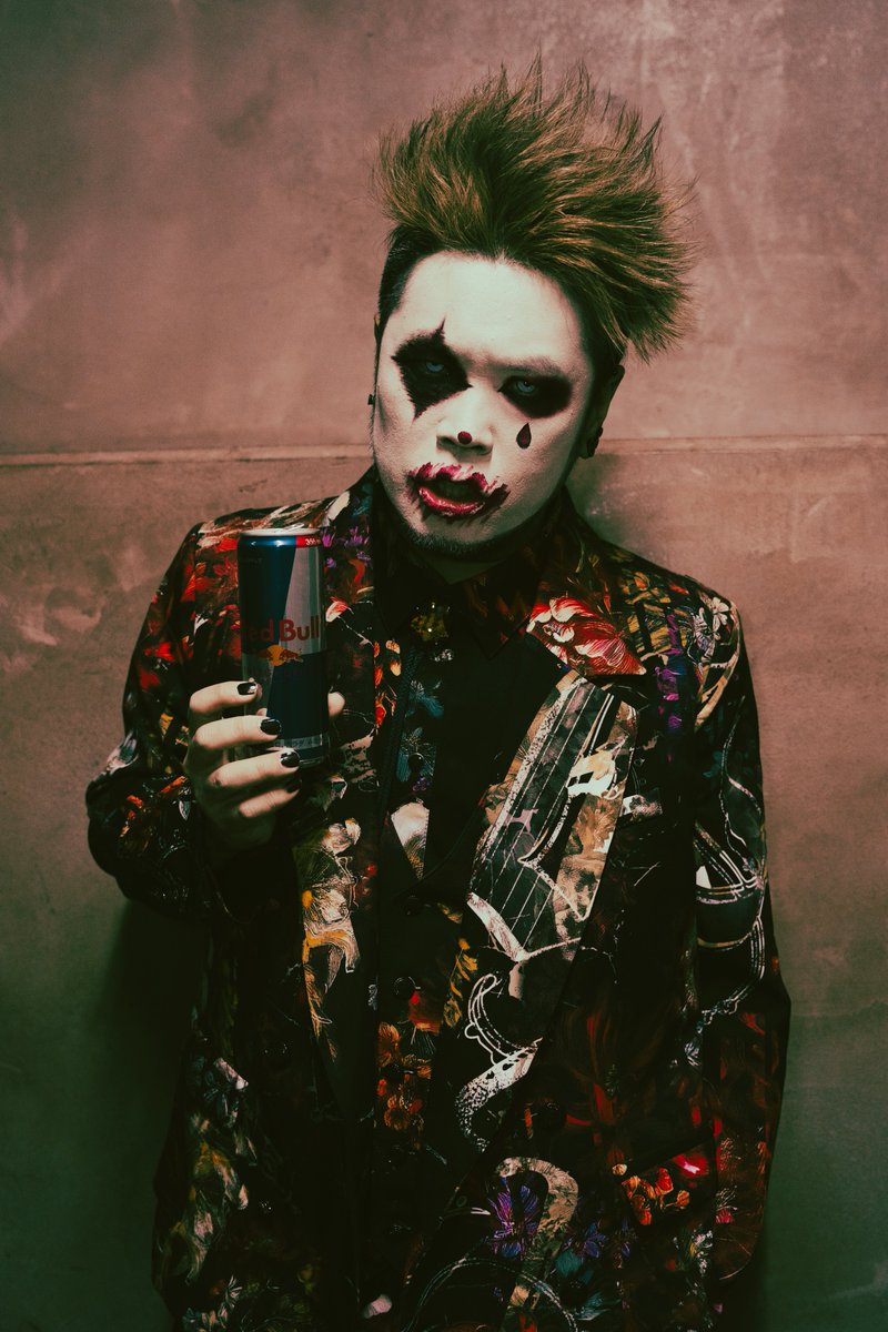 燿 / YO😼 tweet media