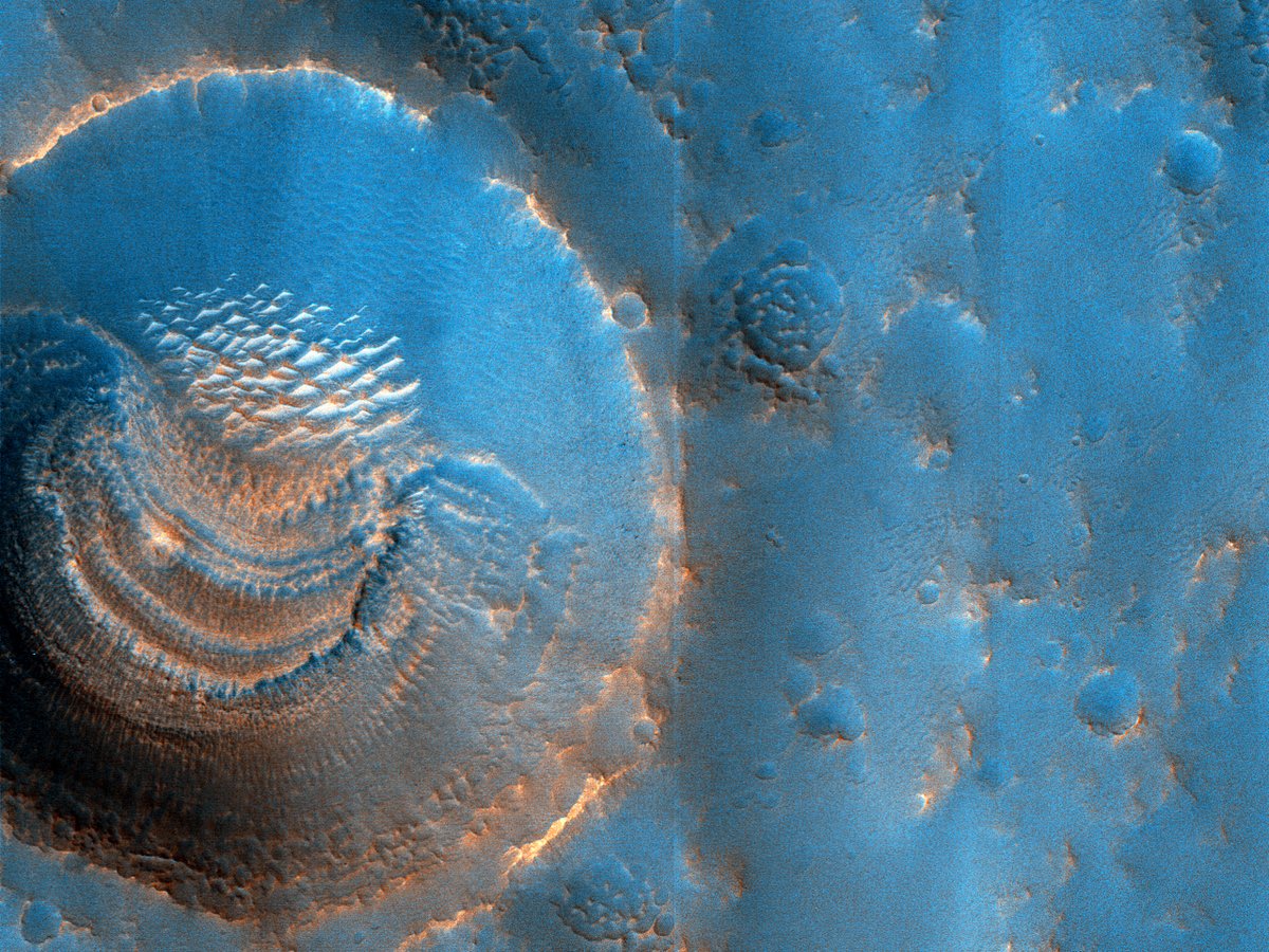 HiRISE: Beautiful Mars tweet media