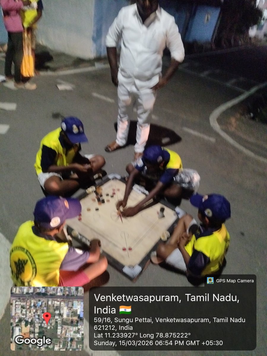 Haribaskardmk's tweet photo. தமிழ்நாடு துணை முதலமைச்சர் மாண்புமிகு அண்ணன் உதயநிதி ஸ்டாலின் 
அவர்கள் விளையாட்டுத்துறை சார்பாக நகராட்சியில்  வழங்கிய விளையாட்டு உபகரங்களை மேனாள்  அமைச்சர் மாண்புமிகு அண்ணன் ஆ.இராசாhttps://t.co/pa0cgW8NSz., அவர்கள் வழிகாட்டுதலோடு எனது 20 வார்டில்  பகுதியில் வழங்கியபோது... https://t.co/3jnyj56Vnd