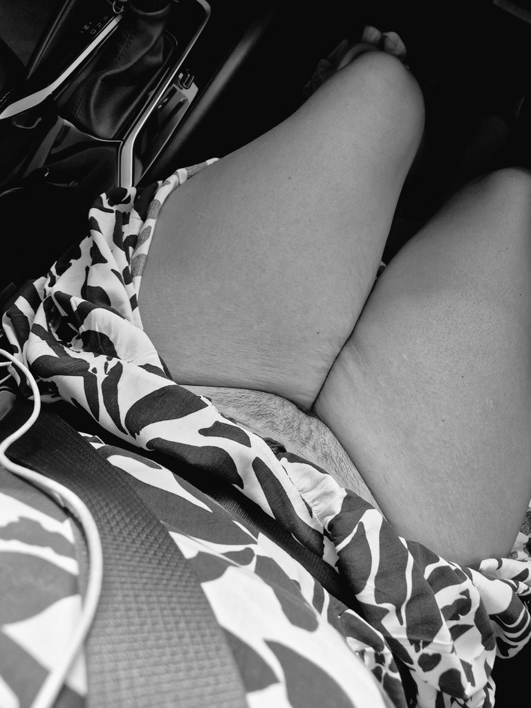 L&E pareja caliente tweet media