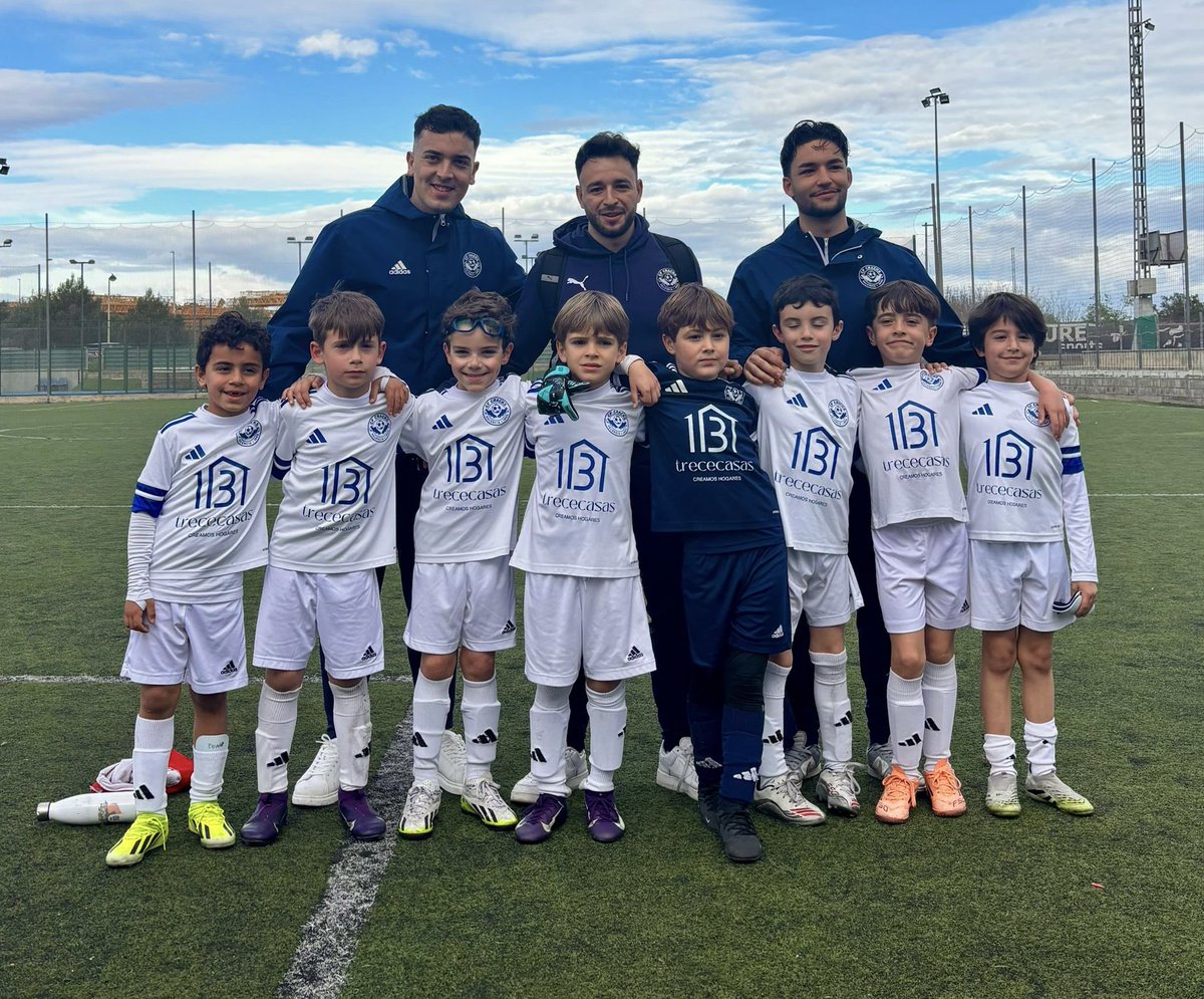 C.F. CRACKS tweet media