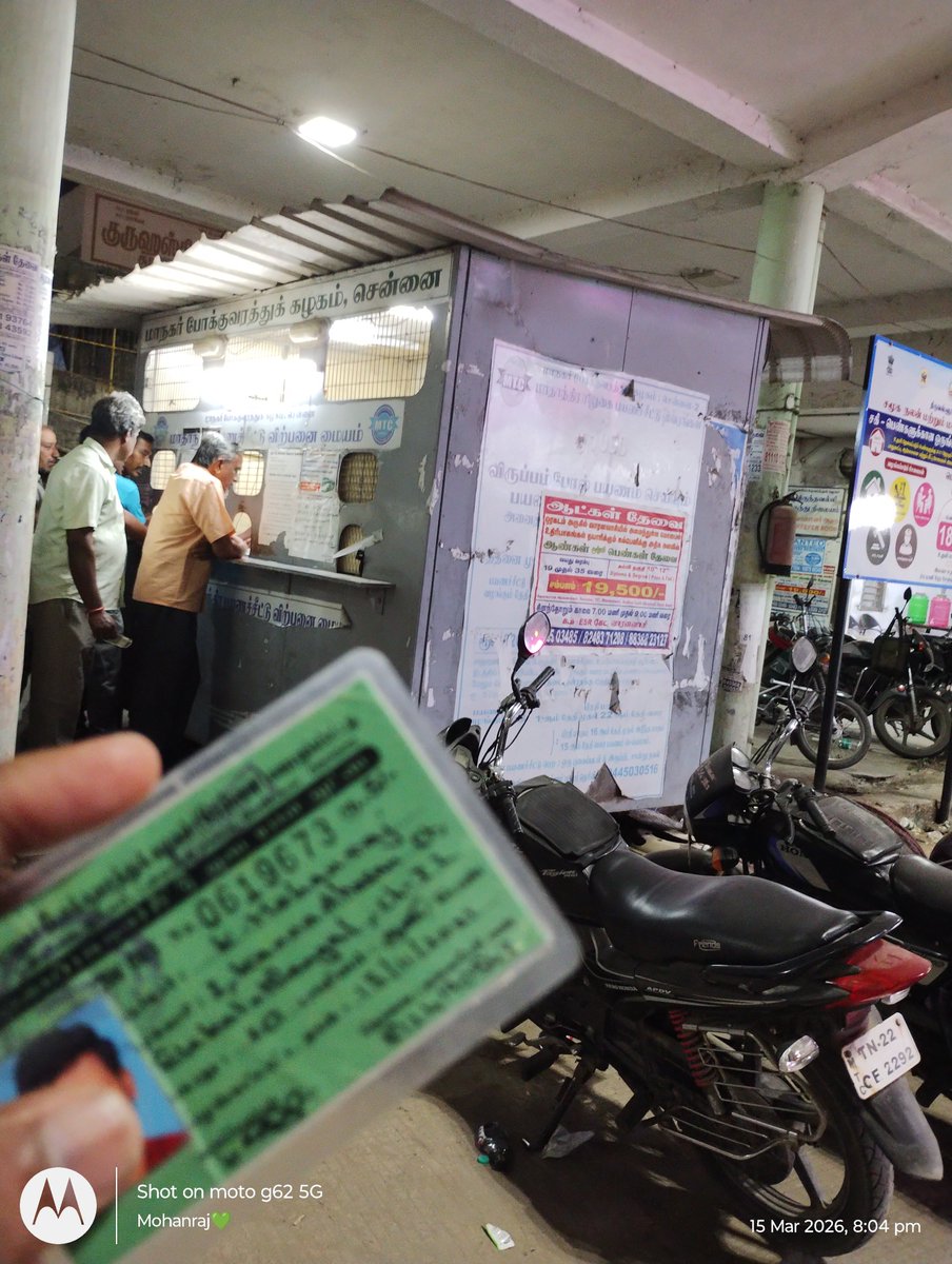 MohanG70Raj's tweet photo. Myself and friend waited in queue in Poonthamalle for over an hour, only after reaching counter they informed that we need to purchase pass from respective area(is this new rule?)Staff didn't provide any intimation, they faught many people who had the same issue @MtcChennai #mtc https://t.co/xpKrW8TW0Z