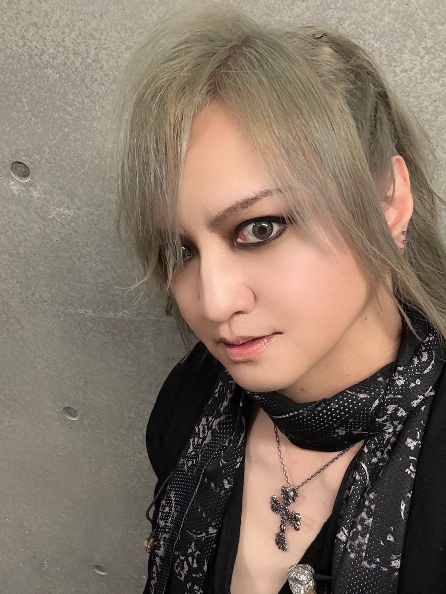 La'cryma Christi LiveTour 2026
Night Flight〜Last Finale〜
LINE CUBE SHIBUYA

ありがとうございました！
非常に濃厚な二日間でした…！

ライブをこなす毎に残り回数が減っていくことに寂しさを感じますが最後まで全力で頑張ります。

引き続きよろしくお願いします！
ありがとうございました！！