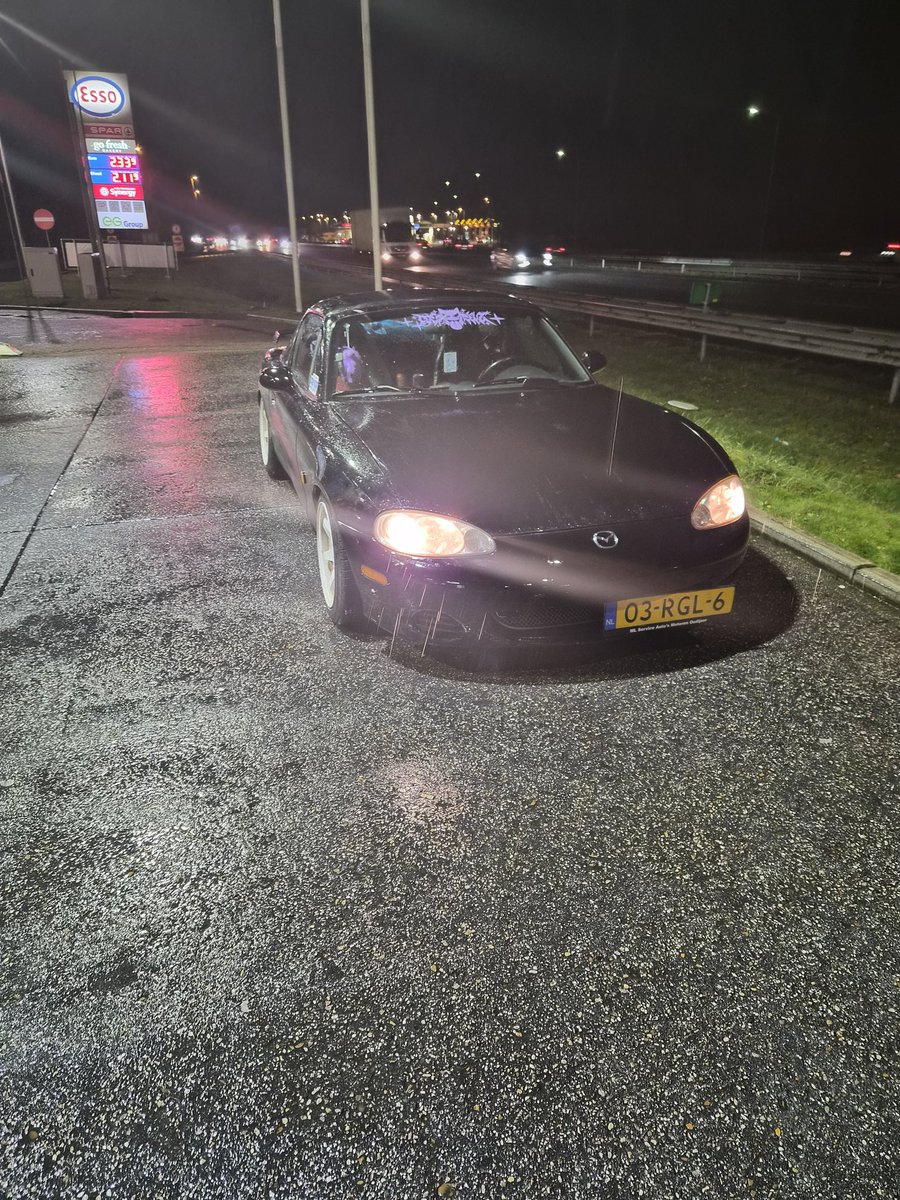 MazzieVR tweet media