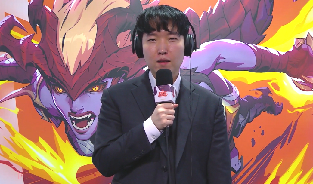 퍼스트 스탠드 관련 현장 이미지