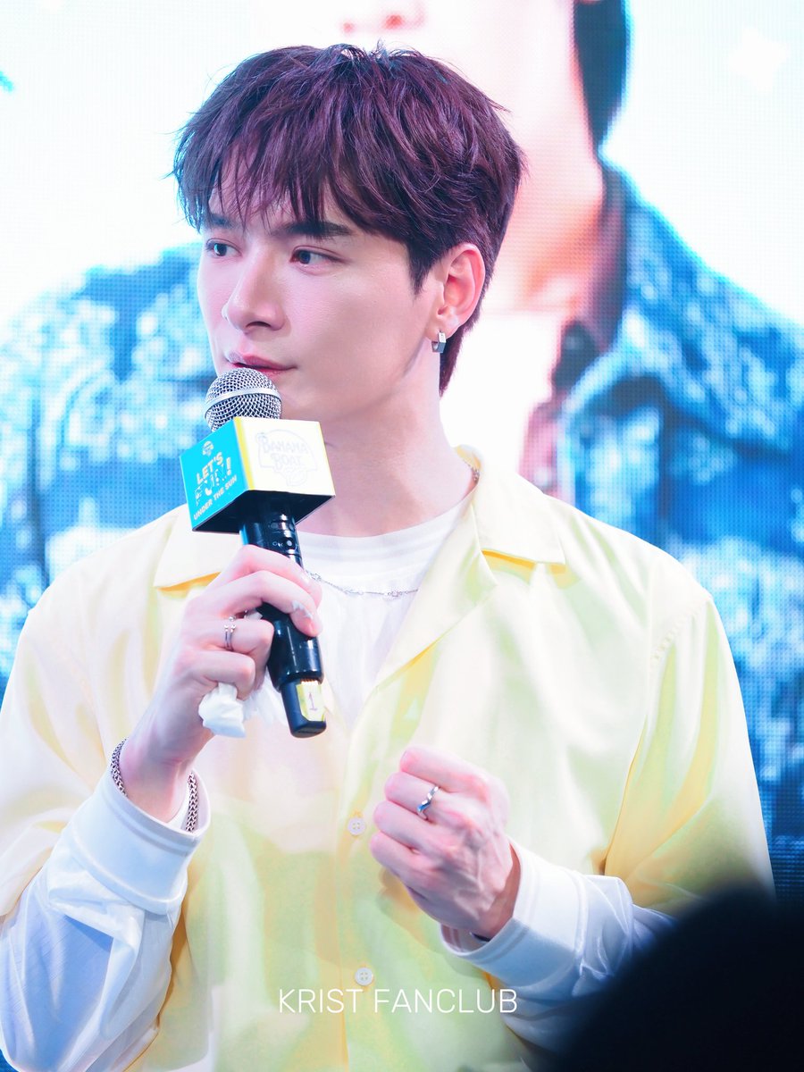 krist_est's tweet photo. จบลงไปแล้วสำหรับงาน BananaBoat Let’s Fun Under the Sun ที่สยามสแควร์ในวันนี้

ขอขอบคุณ Banana Boat Lover (Thailand) ที่ให้เกียรติเชิญ "คริส-สิงโต" มาร่วมงานและได้ใช้เวลาร่วมกันกับแฟนๆค่ะ วันนี้ได้ฟังเพลงเพราะๆ เล่นกิจกรรมสนุกๆ ช้อปปิ้งครีมกันแดดคุณภาพดีที่มาพร้อมโปรโมชั่นของแถมมากมาย ซัมเมอร์นี้พร้อมสนุกท้าทายแดดแน่นอนค่ะ 

หวังเป็นอย่างยิ่งว่า "คริส-สิงโต" จะมีโอกาสได้ร่วมงานกับทางแบรนด์อีกในโอกาสต่อๆไปนะคะ

ขอขอบคุณแฟนๆทุกคนที่มาร่วมให้กำลังใจบริเวณหน้างาน รวมถึงแฟนๆที่ร่วมพูดคุยและส่งกำลังใจผ่านแฮชแท็กตลอดทั้งวันด้วยค่ะ

KRISTSINGTO​ WITH BANANABOAT

#แดดแรงแค่ไหนก็ไม่กลัว
#BananaBoatLetFunUnderTheSun
#KristSingto
#KristPerawat