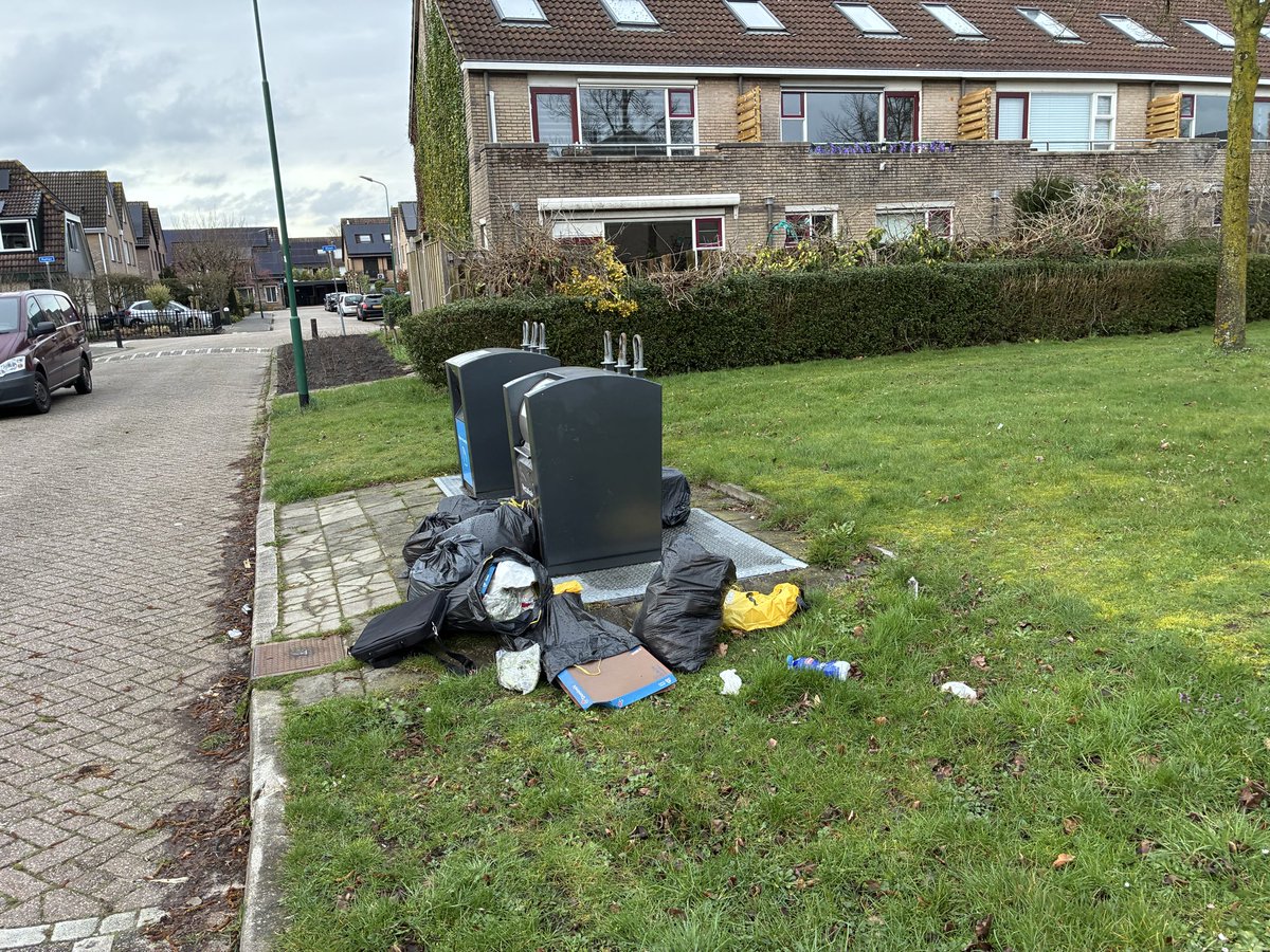 ๐ธ๐๐๐๐๐๐ ยฎ tweet media