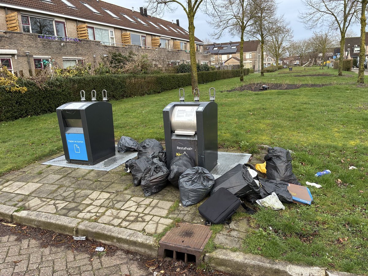 ๐ธ๐๐๐๐๐๐ ยฎ tweet media