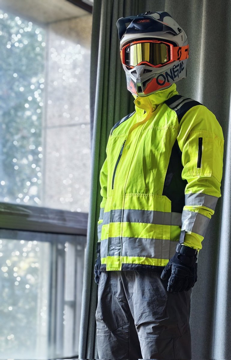 Myriaser tweet media