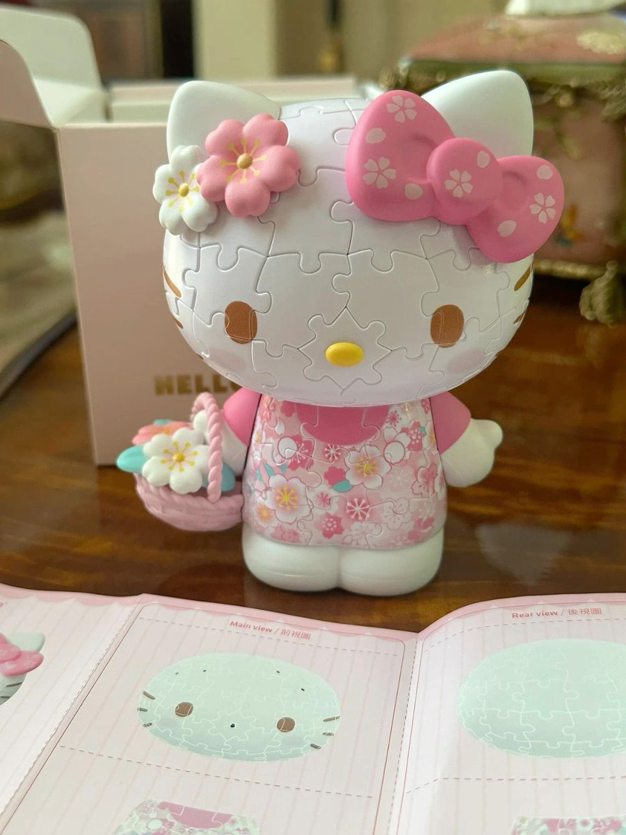 hello kitty puzzle figure 🌸