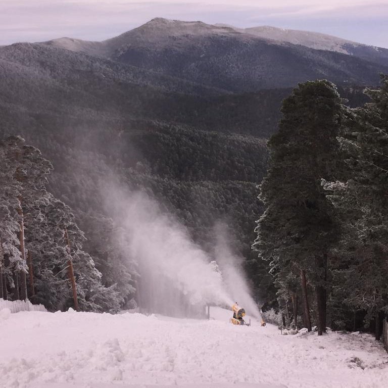 Puerto Navacerrada tweet media