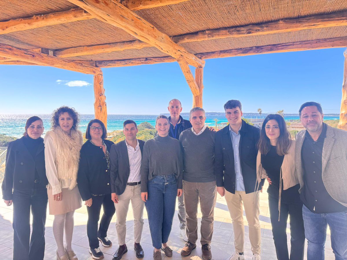 Neus Mateu Roselló tweet media