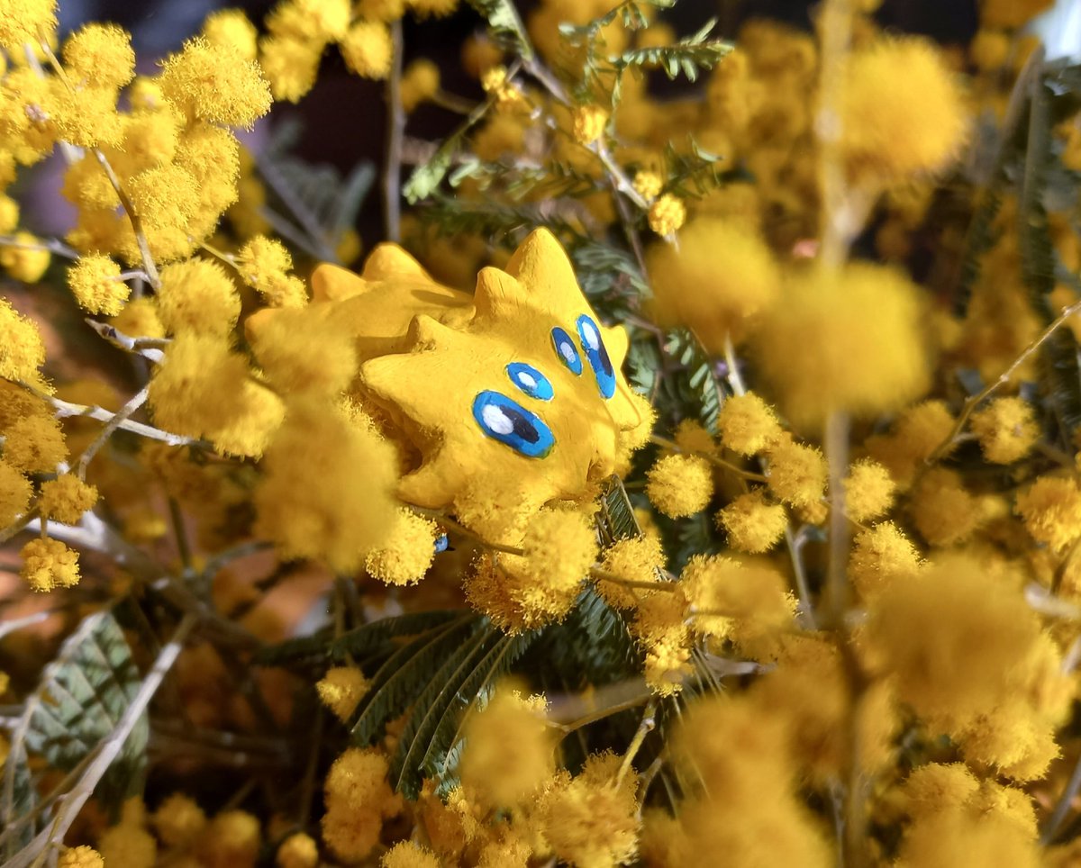 Calpainn's tweet photo. wild joltik https://t.co/72agTIrjQI