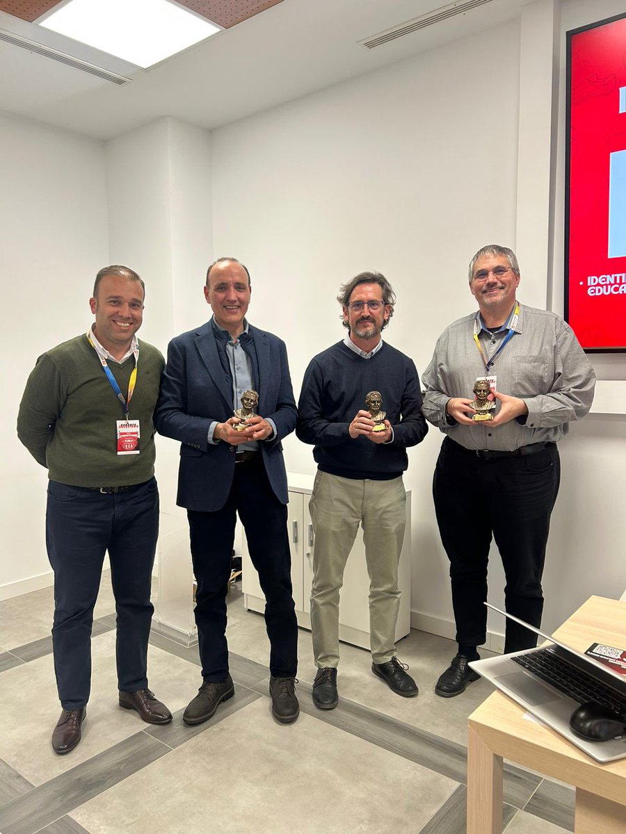 diegoperord's tweet photo. Nueva jornada de coordinadores deportivos salesianos SMX. Gracias a ponentes, asistentes y comisión.Creemos en el deporte como elemento clave en la educación y evangelización y así lo seguimos demostrando y viviendo cada temporada y en cada encuentro. 
#DeporteEducativoSalesiano https://t.co/iB9FAn5l89