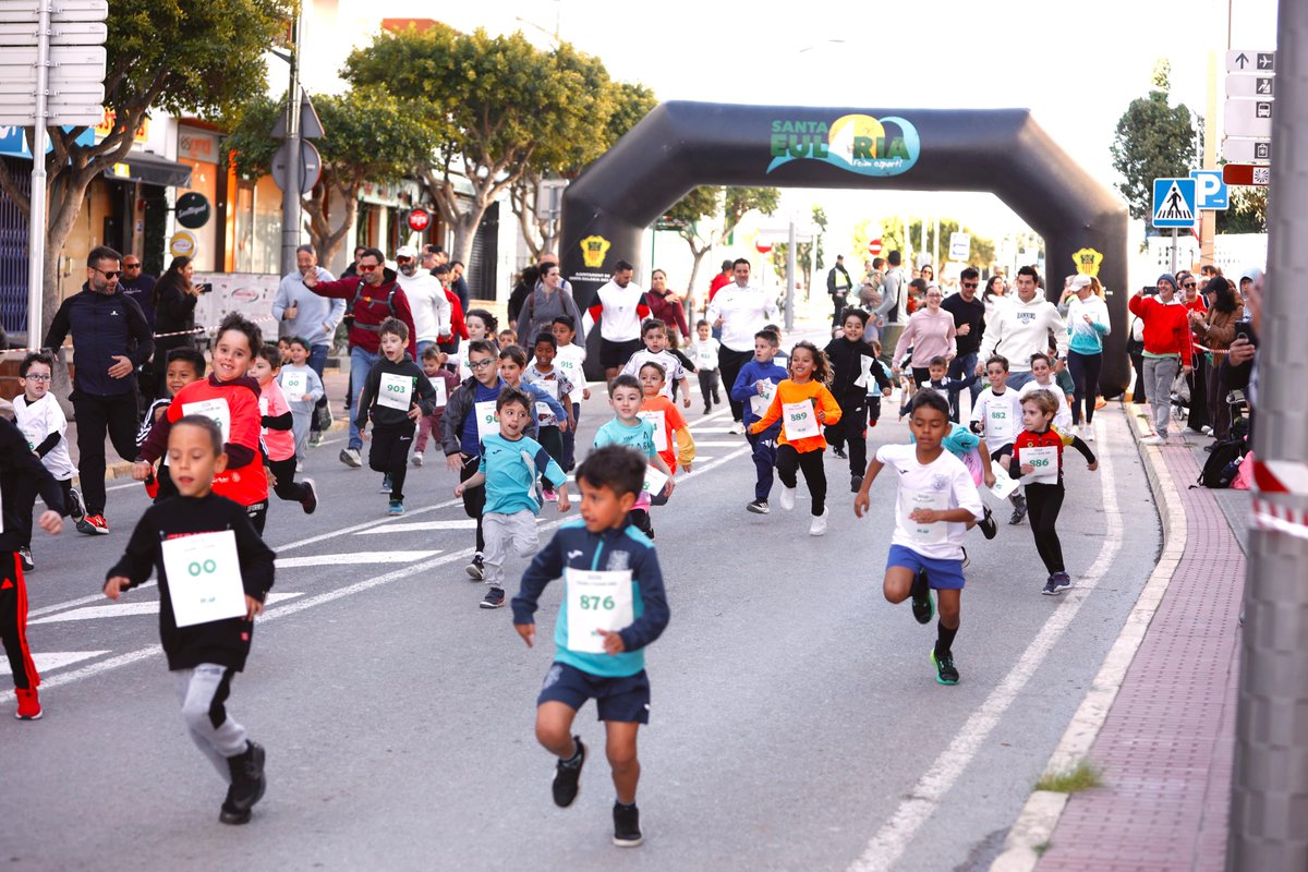Enhorabuena a todos los participantes por el esfuerzo y la ilusión demostrada, y una felicitación muy especial a las categorías inferiores, que siguen siendo la verdadera razón de ser de este tipo de eventos y el futuro de nuestro deporte.