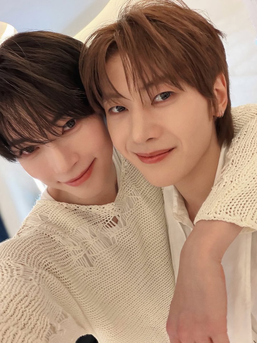ZB1PH's tweet photo. [📸] 20260315 zb1official Instagram Update (2/6)

To. My beloved members who are like family to me ❤️

#ZEROBASEONE #ZB1 #제로베이스원 @ZB1_official https://t.co/yffvDbgU0i