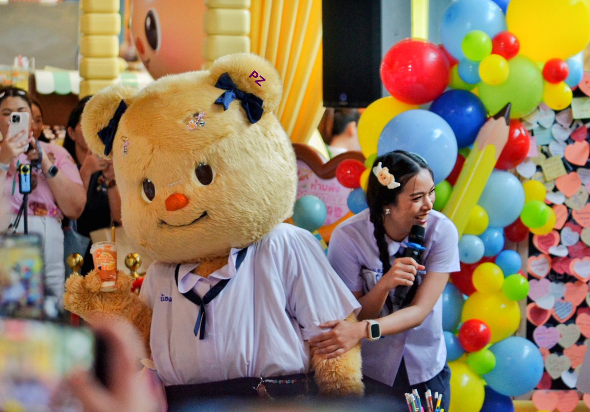 มัมนานาช่วยปล่อยเนยเนยก่อนค่ะเนยเนยยังไม่ได้เอาชาไทยให้พี่คนหล่อเลยค่ะ #Butterbear